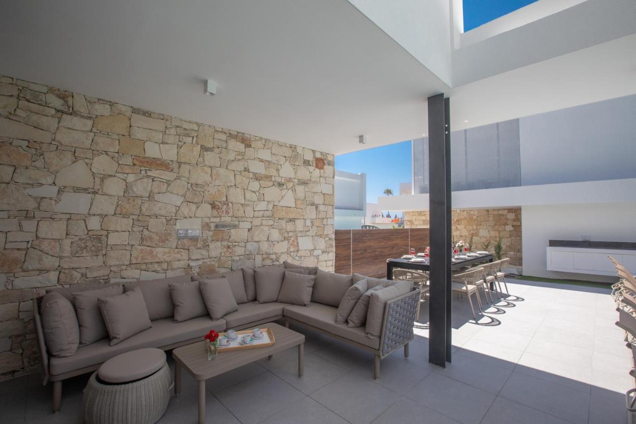 Kube Luxury Villa Agia Napa